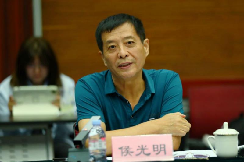 The cinema film "Chang 'an Chang 'an" expert viewing seminar was held in Beijing. Industry experts believe that it has filled the gap in the film with the theme of "Belt and Road" _fororder_ Hou Guangming, former party secretary of Beijing Film Academy, made a speech