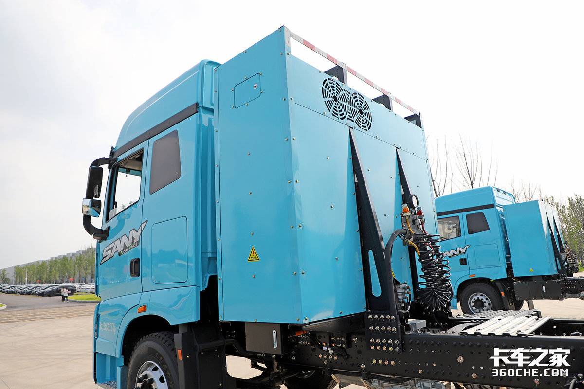 350-degree battery Sany new heavy truck battery life broke 200km.