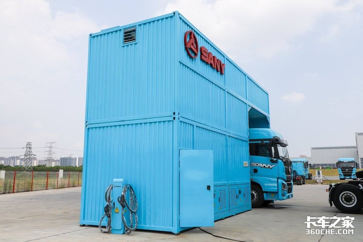 350-degree battery Sany new heavy truck battery life broke 200km.