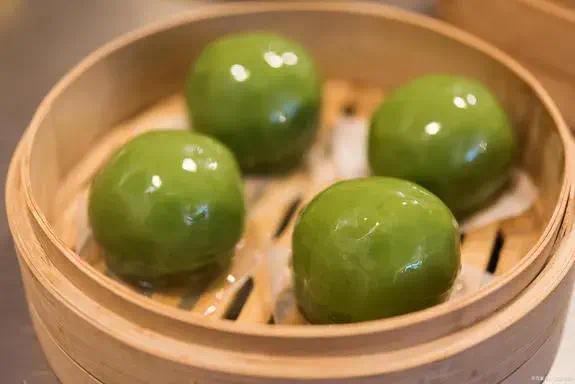 The breakfast of Zhejiang people in the next month is the traditional snack Youth League in the south of the Yangtze River.
